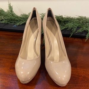 Nude Nine West heels size 9.5